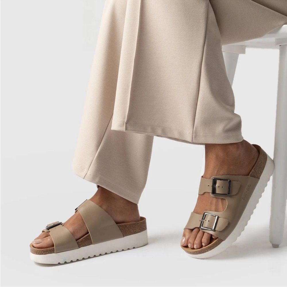 Saint + Sofia Sutton Slide - Taupe 2 Strap Sandal Sz 9